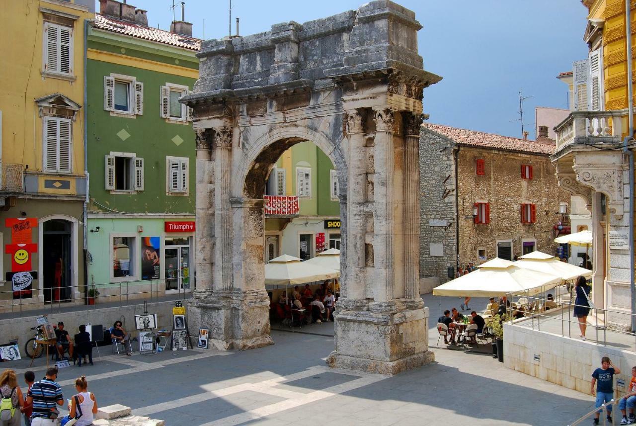 Ttapartmani Pula Exterior foto